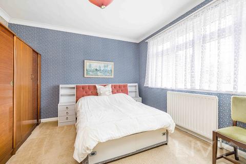 57 Crossways, South Croydon, CR2 8JQ