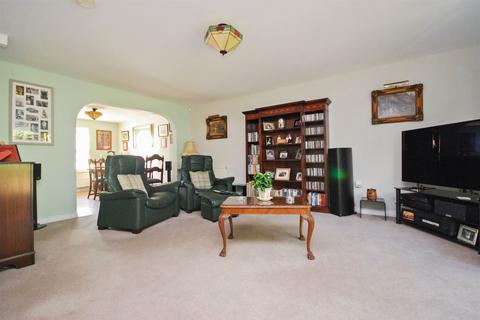 18 Ruskins View, Herne Bay, CT6 7AE