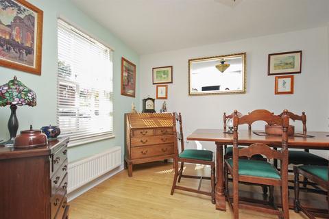 18 Ruskins View, Herne Bay, CT6 7AE