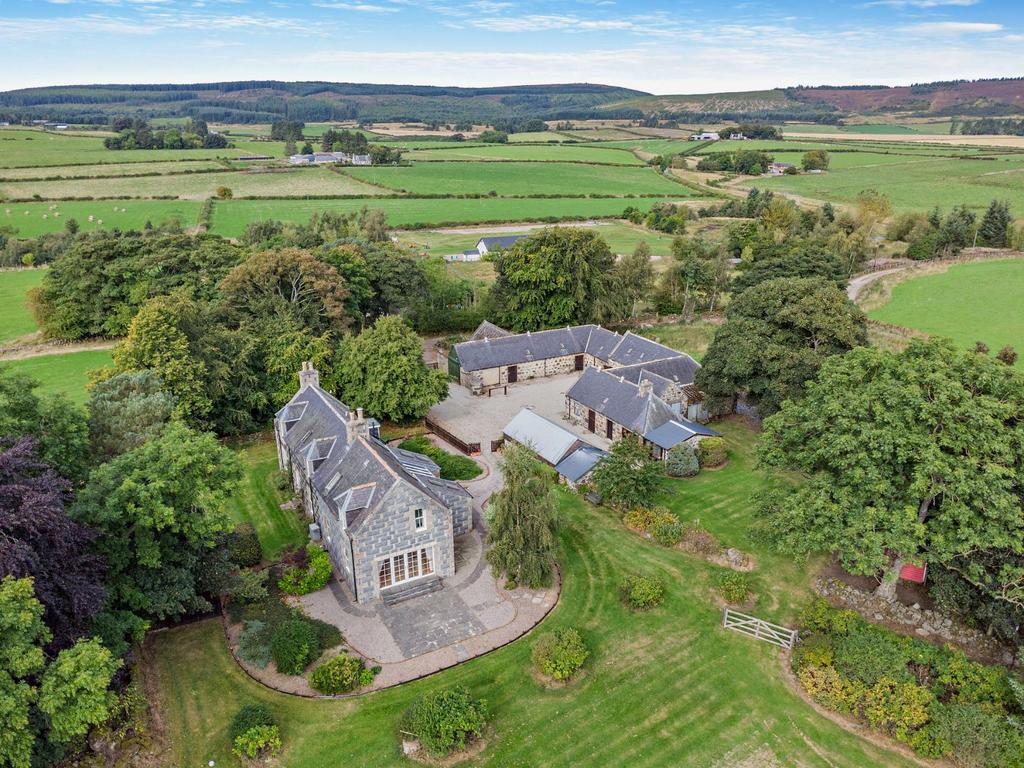Ruthven, Huntly, Aberdeenshire 4 bed detached house for sale £570,000