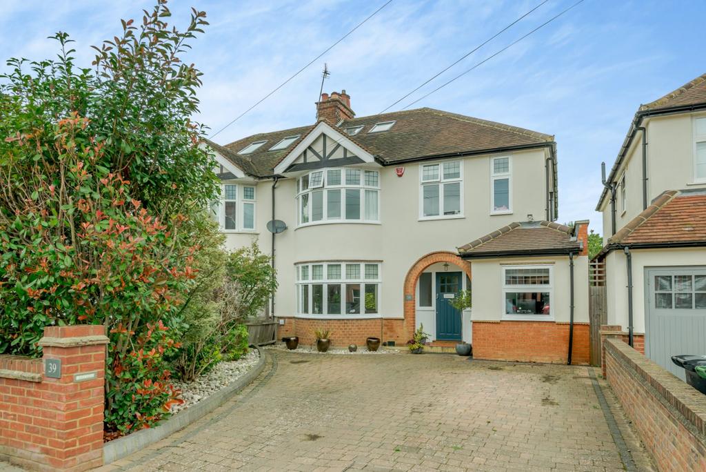 Brampton Road, St. Albans, Hertfordshire 5 bed semidetached house for