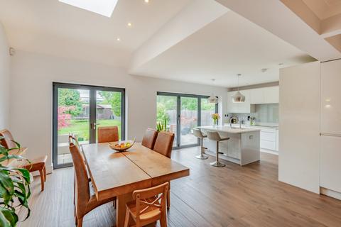 39 Brampton Road, St Albans, AL1 4PU