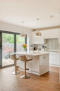39 Brampton Road, St Albans, AL1 4PU