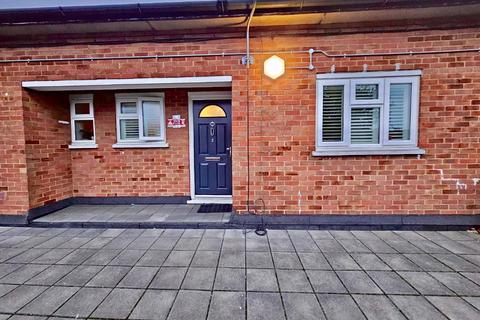 3 bedroom maisonette for sale, Luton LU2