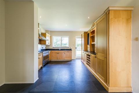 5 bedroom detached house for sale, Hadlow Road, Tonbridge