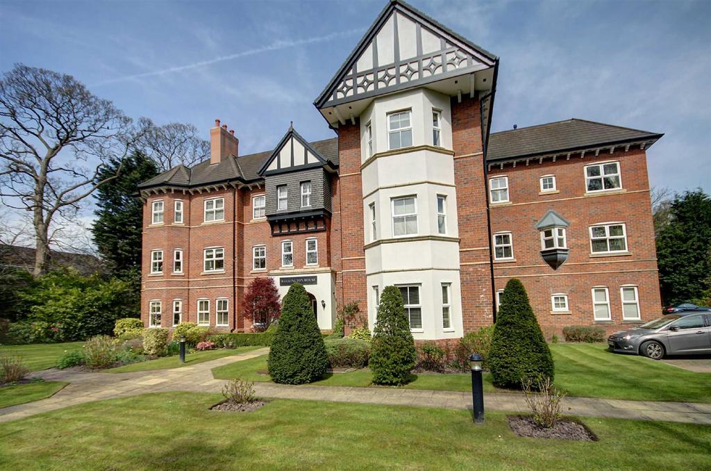 Wellington Road, Timperley 2 bed apartment for sale £335,000