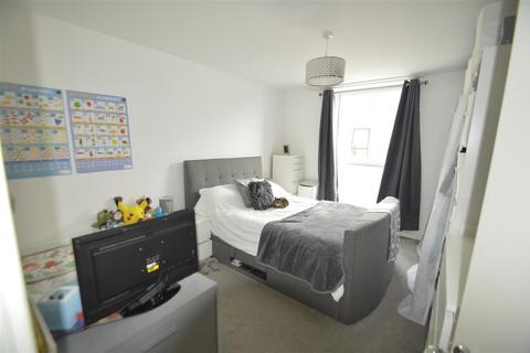 22 Reginald Ellingworth Street, Dagenham, RM9 4BY