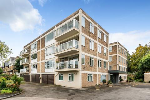 3 bedroom apartment for sale - Harlow Oval, Harrogate, HG2