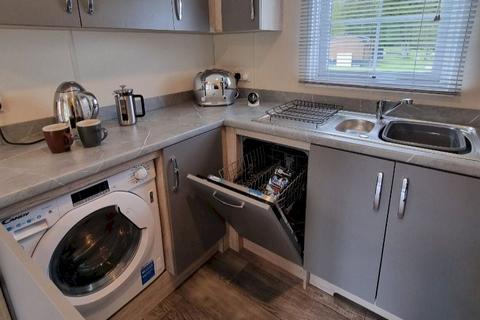 2 bedroom lodge for sale, Lodge 82, Gilfachrheda SA45