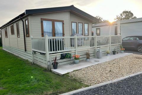 2 bedroom lodge for sale, Pilling Lancashire