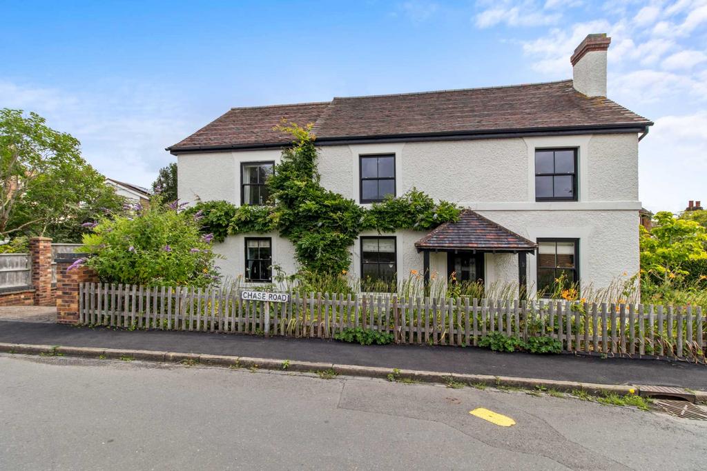 Chase Road, Malvern 4 bed detached house for sale £550,000