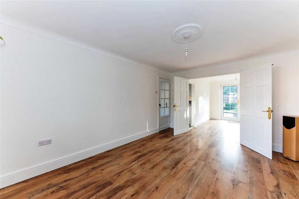 Church View, Grimsby, Lincolnshire, DN34 3 bed semidetached house £