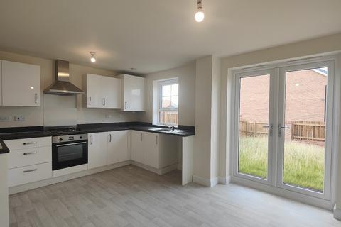 3 bedroom semi-detached house to rent, Windsor Road, Dewsbury, West Yorkshire, WF12