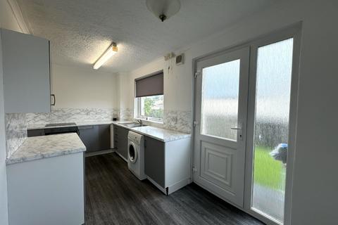 2 bedroom terraced house to rent, Keir Hardie Road, Larkhall, South Lanarkshire, ML9