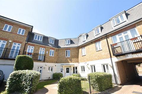 2 bedroom flat for sale, Elizabeth Gardens, Isleworth, TW7