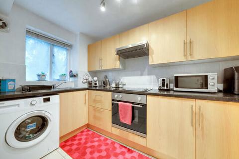 1 bedroom flat for sale, Telegraph Place, Canary Wharf, London, London, E14 9XA
