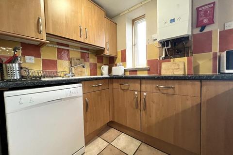 3 bedroom flat to rent, West Pilton Lea, Pilton, Edinburgh, EH4