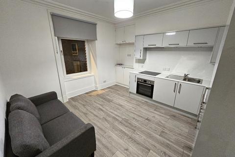 2 bedroom flat to rent, Urquhart Road, City Centre, Aberdeen, AB24