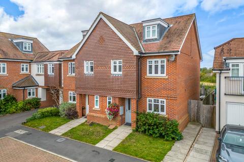 4 bedroom semi-detached house for sale, Sime Close, Guildford, GU3