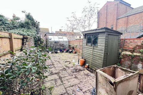 6 bedroom terraced house for sale - 47 London Road South, Lowestoft, Suffolk, NR33 0AS
