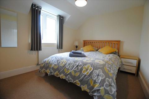 1 bedroom apartment for sale, 11 Honeyhill Grove