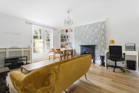 2 bedroom apartment for sale, Highbury Hill, London, N5