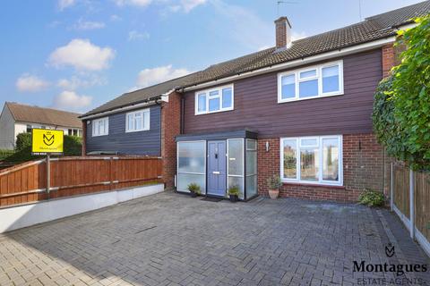 73 Coronation Hill, Epping, CM16 5DU