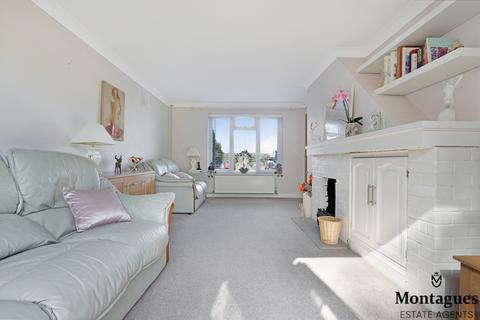73 Coronation Hill, Epping, CM16 5DU