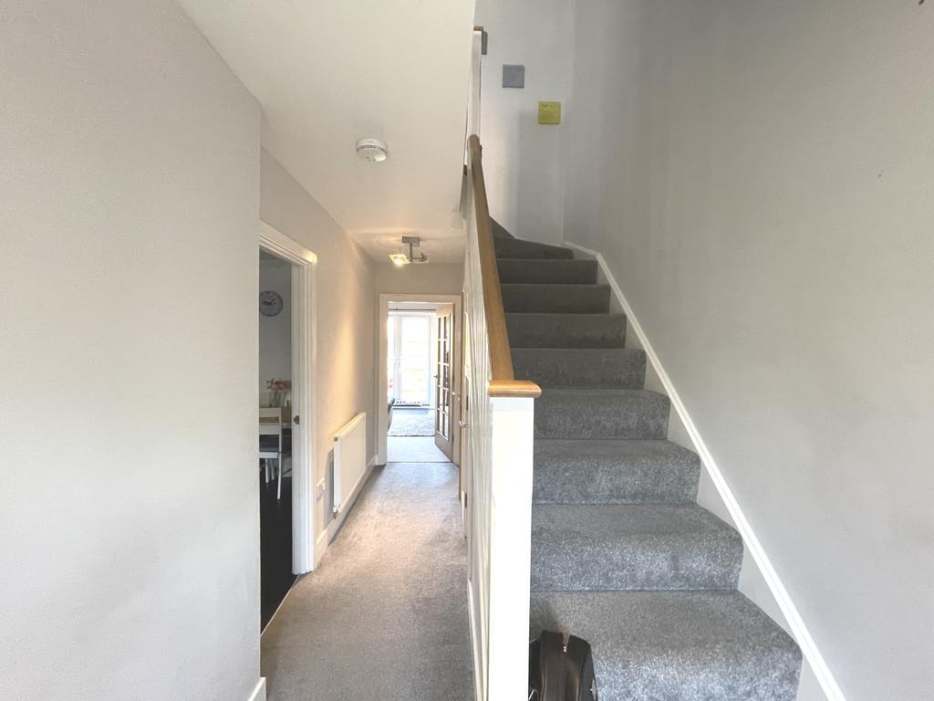 53 Lexington Hallway