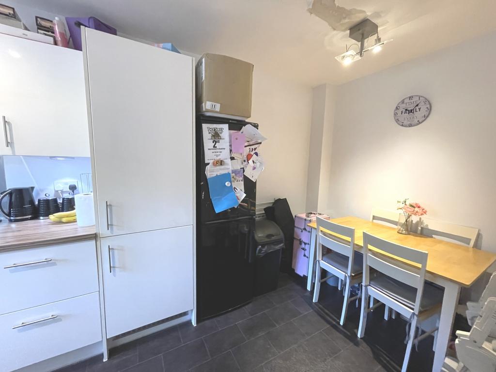 53 Lexington Kitchen2