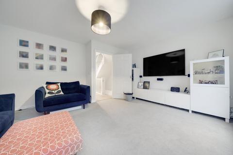 15 Greenacres, Lower Kingswood, Tadworth, KT20 7EL