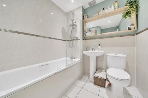 15 Greenacres, Lower Kingswood, Tadworth, KT20 7EL