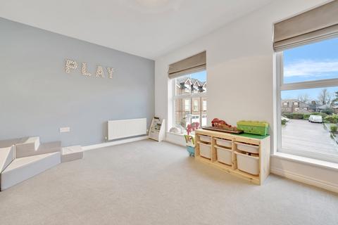 15 Greenacres, Lower Kingswood, Tadworth, KT20 7EL