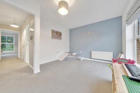 15 Greenacres, Lower Kingswood, Tadworth, KT20 7EL