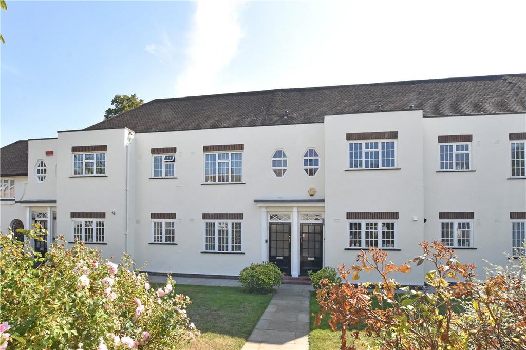 Lock Chase, Blackheath, London, SE3 3 bed apartment £745,000