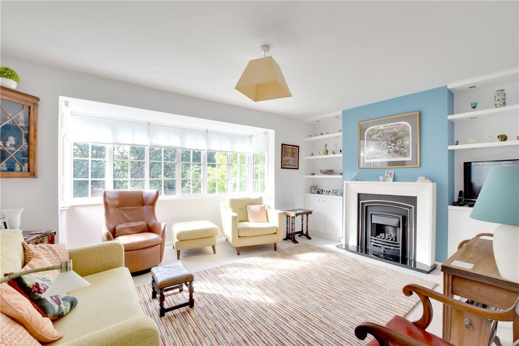 Lock Chase, Blackheath, London, SE3 3 bed apartment £745,000