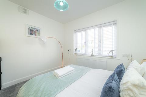 2 bedroom detached bungalow for sale - The Bridge Approach, Whitstable, CT5