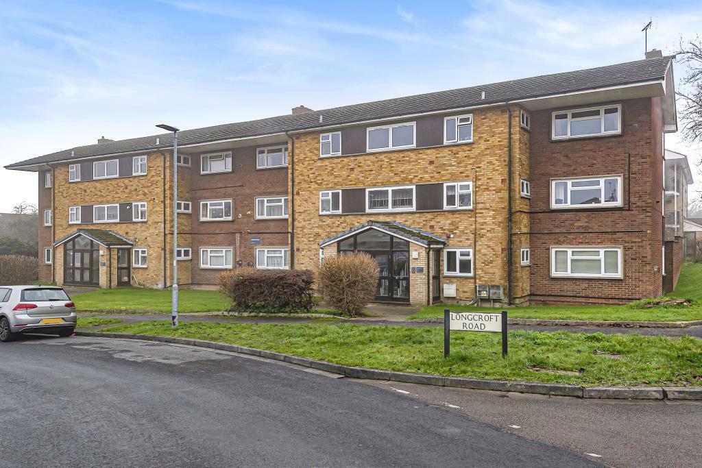 Longcroft Road, Rickmansworth... 2 bed ground floor flat £205,000