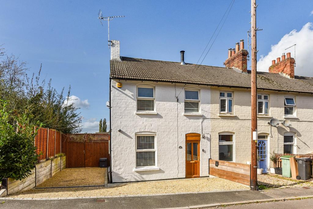 Bow Street, Alton, Hampshire 2 bed end of terrace house for sale £400,000