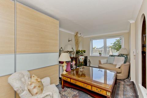 1 bedroom retirement property for sale - Flat 73 Homeross House, 1 Mount Grange, Marchmont EH9 2QX