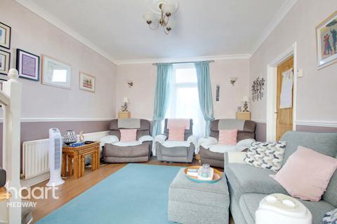 3 bedroom terraced house for sale, Sir Evelyn Road, Rochester