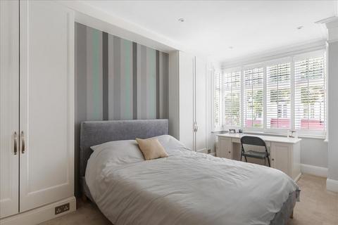6 Rannoch Road, London, W6 9SR
