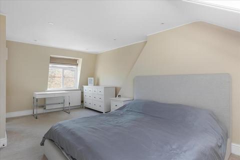 6 Rannoch Road, London, W6 9SR