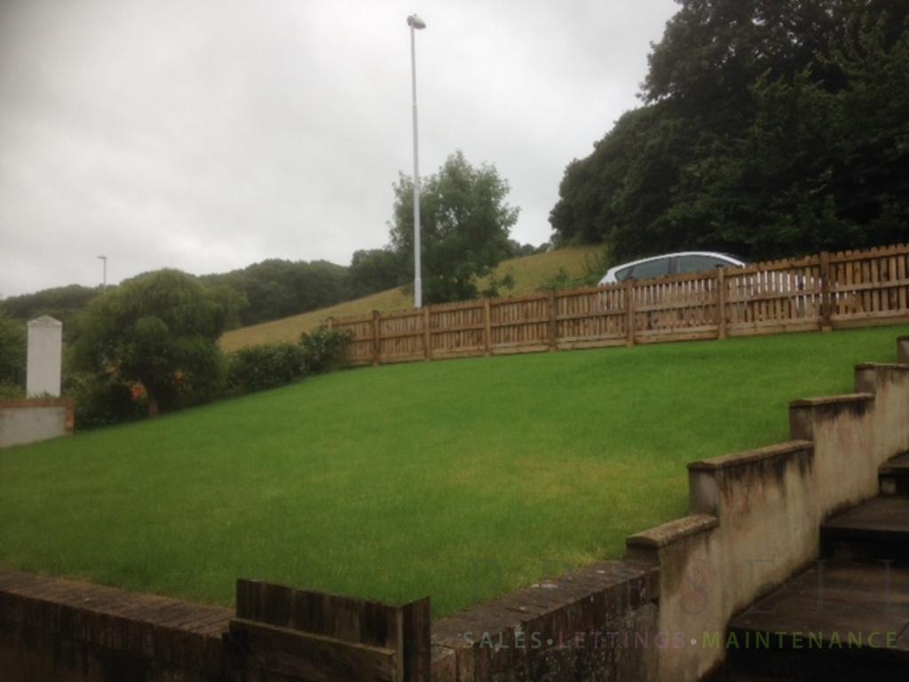 Lampeter Road, Aberaeron 5 bed detached house to rent £900 pcm (£208 pw)