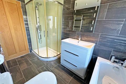1 Green Close, Wythall, Birmingham, B47 6AD