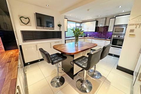 1 Green Close, Wythall, Birmingham, B47 6AD