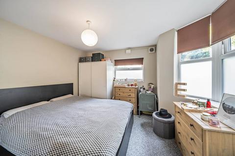 1 bedroom flat for sale - Brook Drive, Elephant and Castle, London, SE11