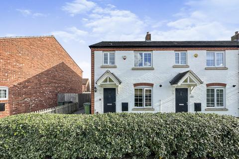 3 bedroom townhouse for sale, Kirkwood Close, Leicester, LE3