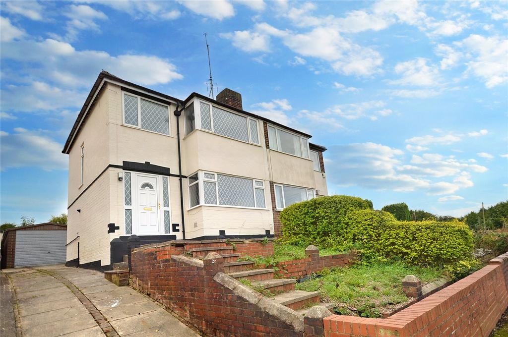 Southleigh Road, Leeds, West Yorkshire 3 bed semidetached house for