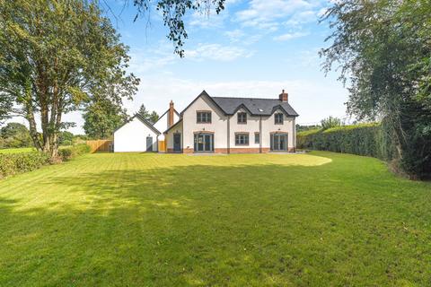 4 bedroom detached house for sale - Valley View, Old Station Yard, Pen-Y-Bont, Powys